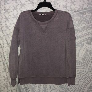 American Eagle crew sweater